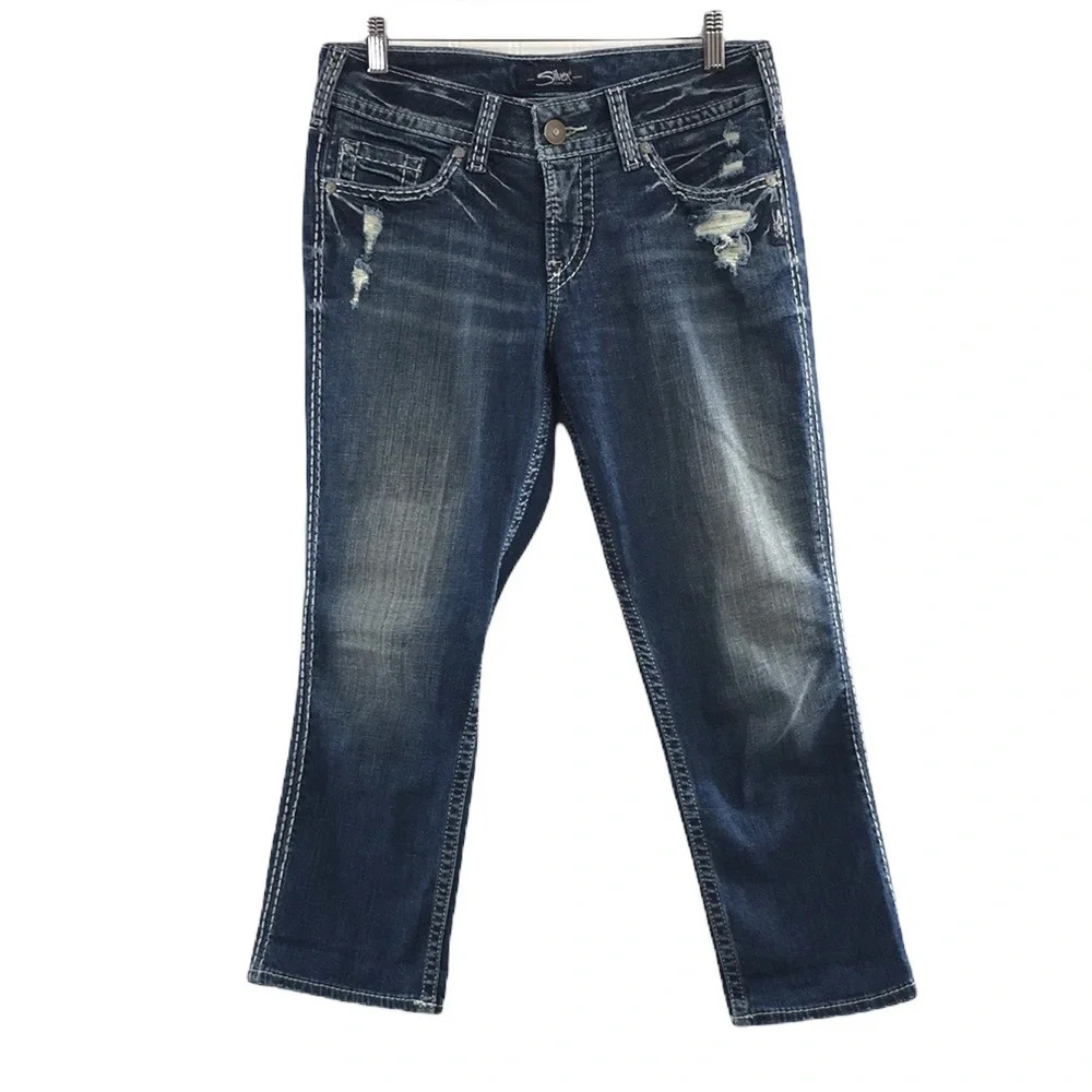 Silver Suki Capri Jeans Medium Wash Denim Womens 29x22 Distressed Cotton Blend